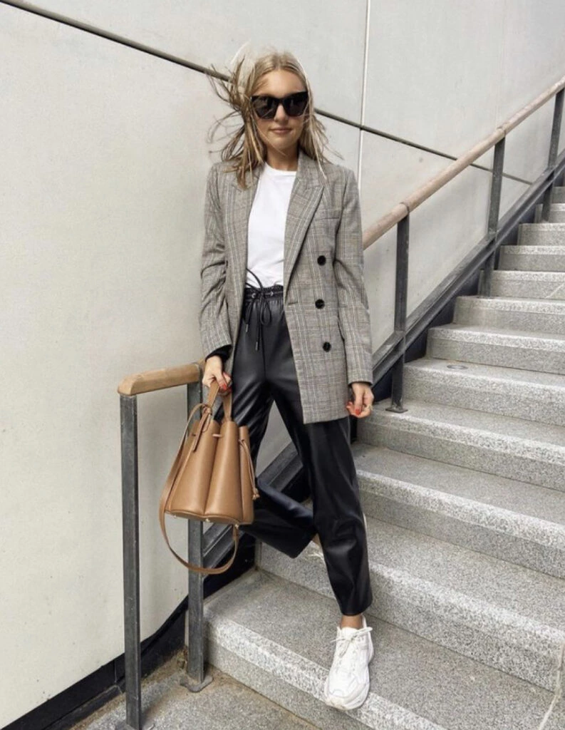Blazer y jogger, la combinación más canchera de este invierno. Foto: Pinterest.