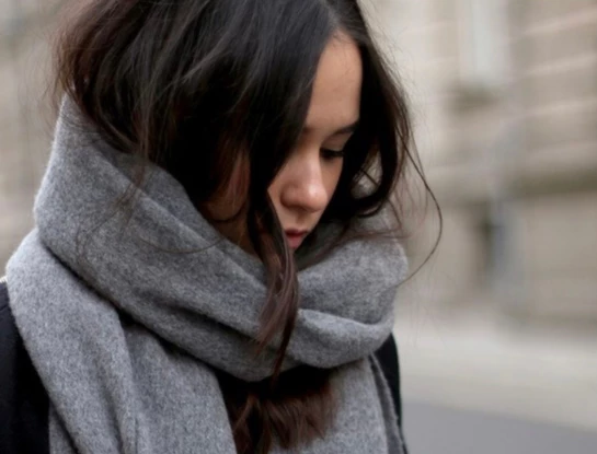 Armá looks cancheros con estas bufandas trendy para el invierno 2023