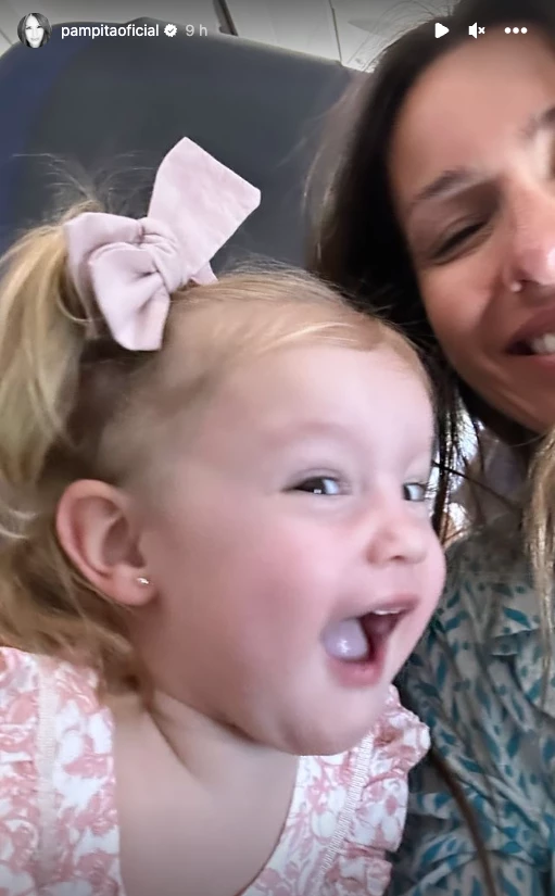 Pampita y Ana: de Madrid a Bangkok sin escalas.