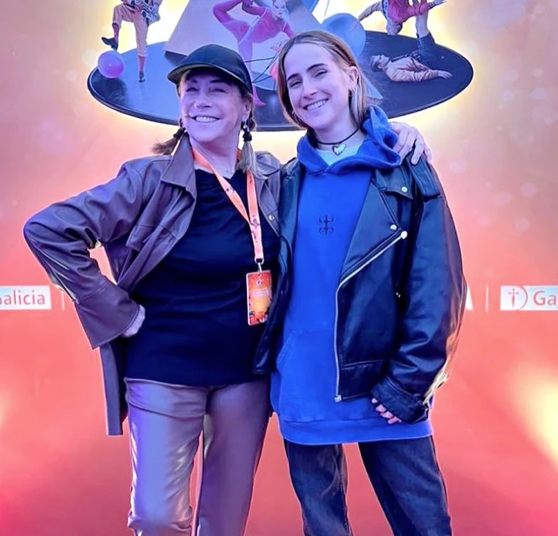 Ámbar de Benedictis fue a ver el Cirque du Soleil con su abuela, Marcela Tinayre