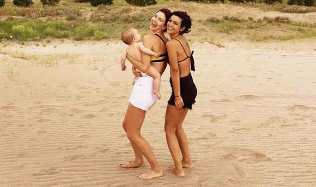 Agustina Cherri y Marcela Kloosterboer