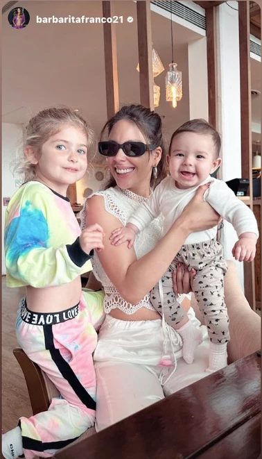 Barby Franco con Sarah y Chloe Insaurralde