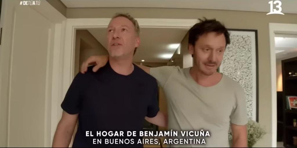 Benajmín Vicuña con Martín Cárcamo de teve chilena