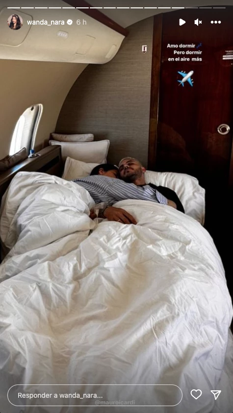 Wanda Nara en vuelo a Turquía