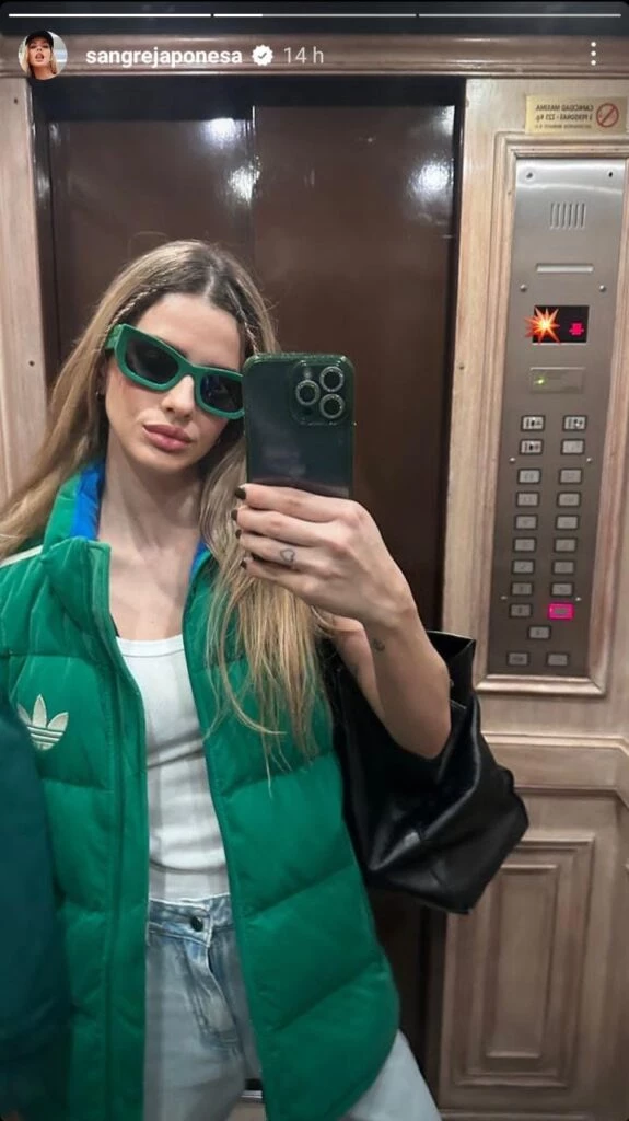 China Suárez con chaleco puffer verde