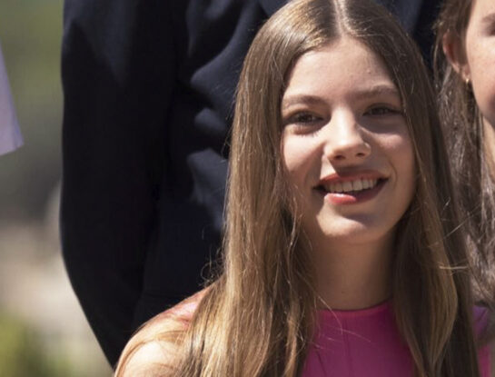 La infanta Sofía se suma a la tendencia Barbiecore pero le da una vuelta de moda a su look
