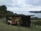 Así se diseñó una casa familiar prefabricada con vista al lago