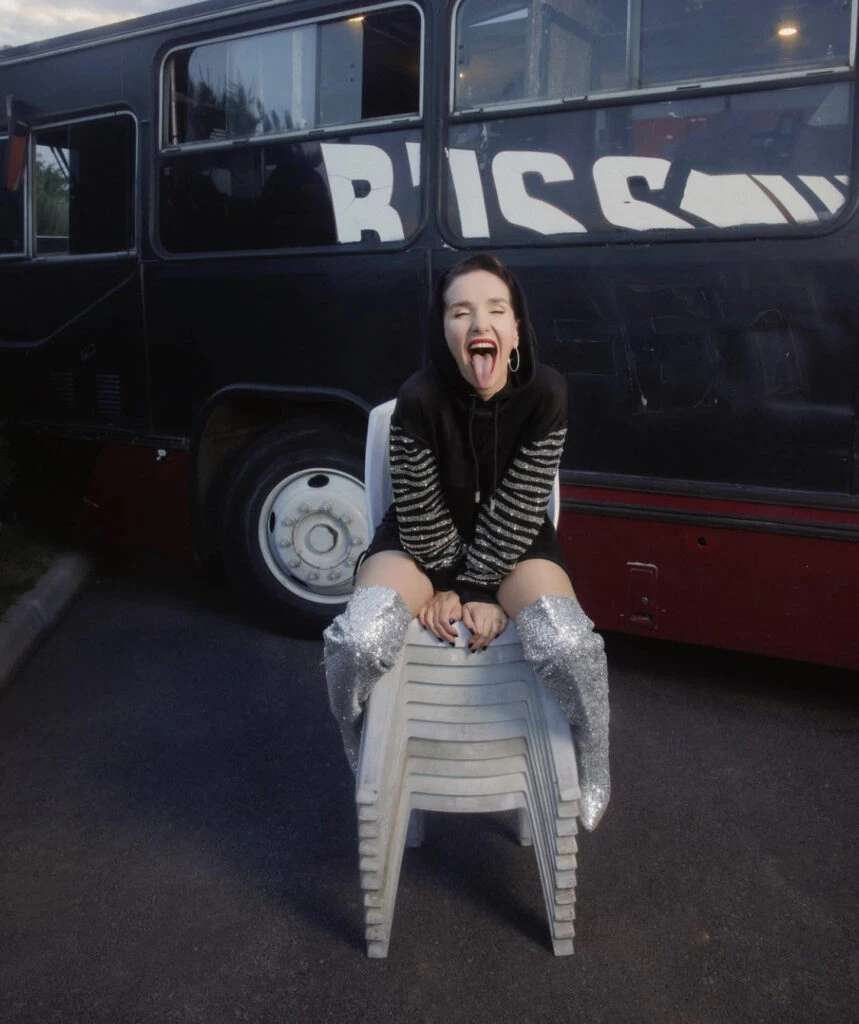 El look brilloso de Natalia Oreiro. Foto: Instagram.