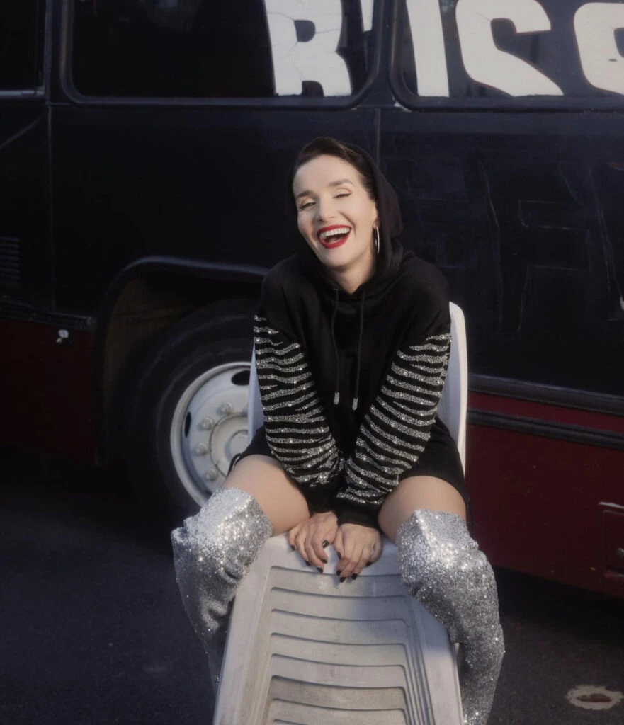 El look brilloso de Natalia Oreiro. Foto: Instagram.