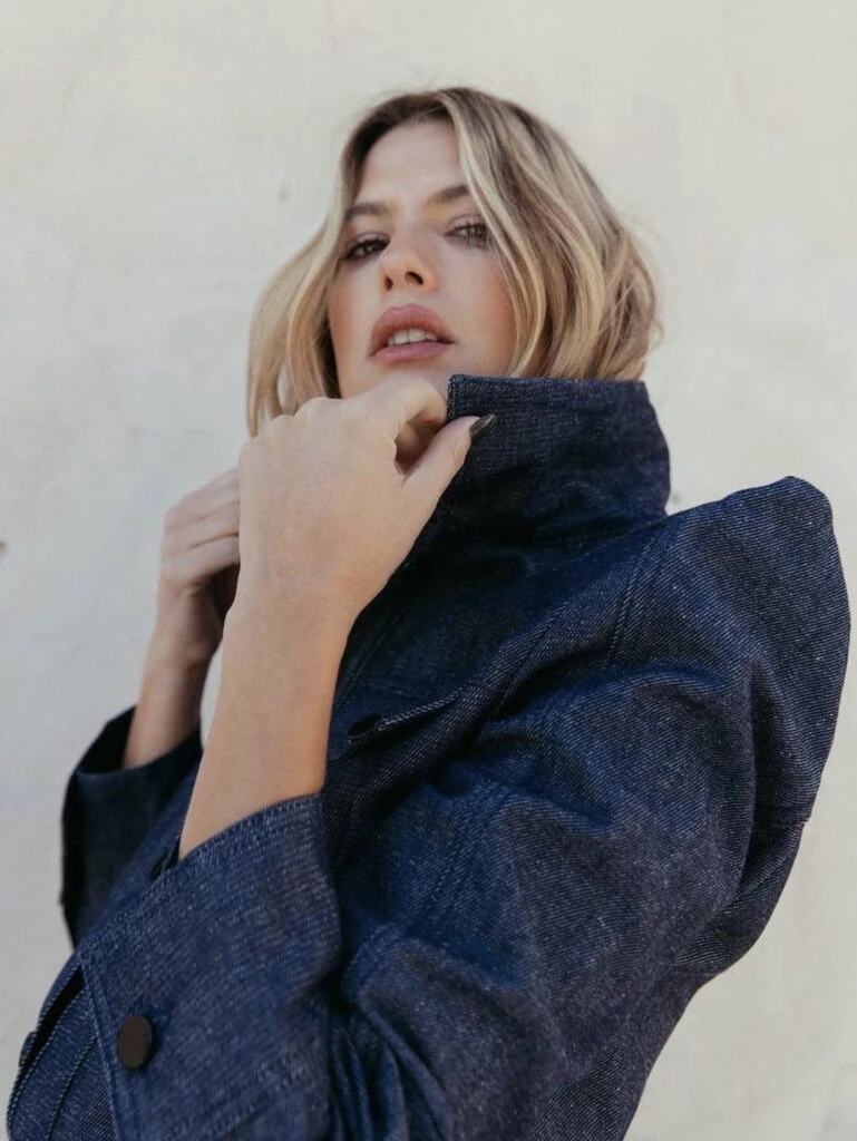 El look denim total de Mery del Cerro. Foto: Instagram.