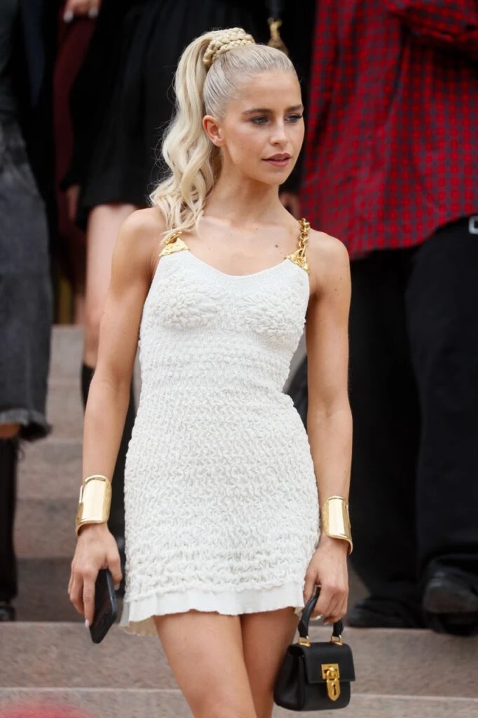 Vidriera desfile Schiaparelli