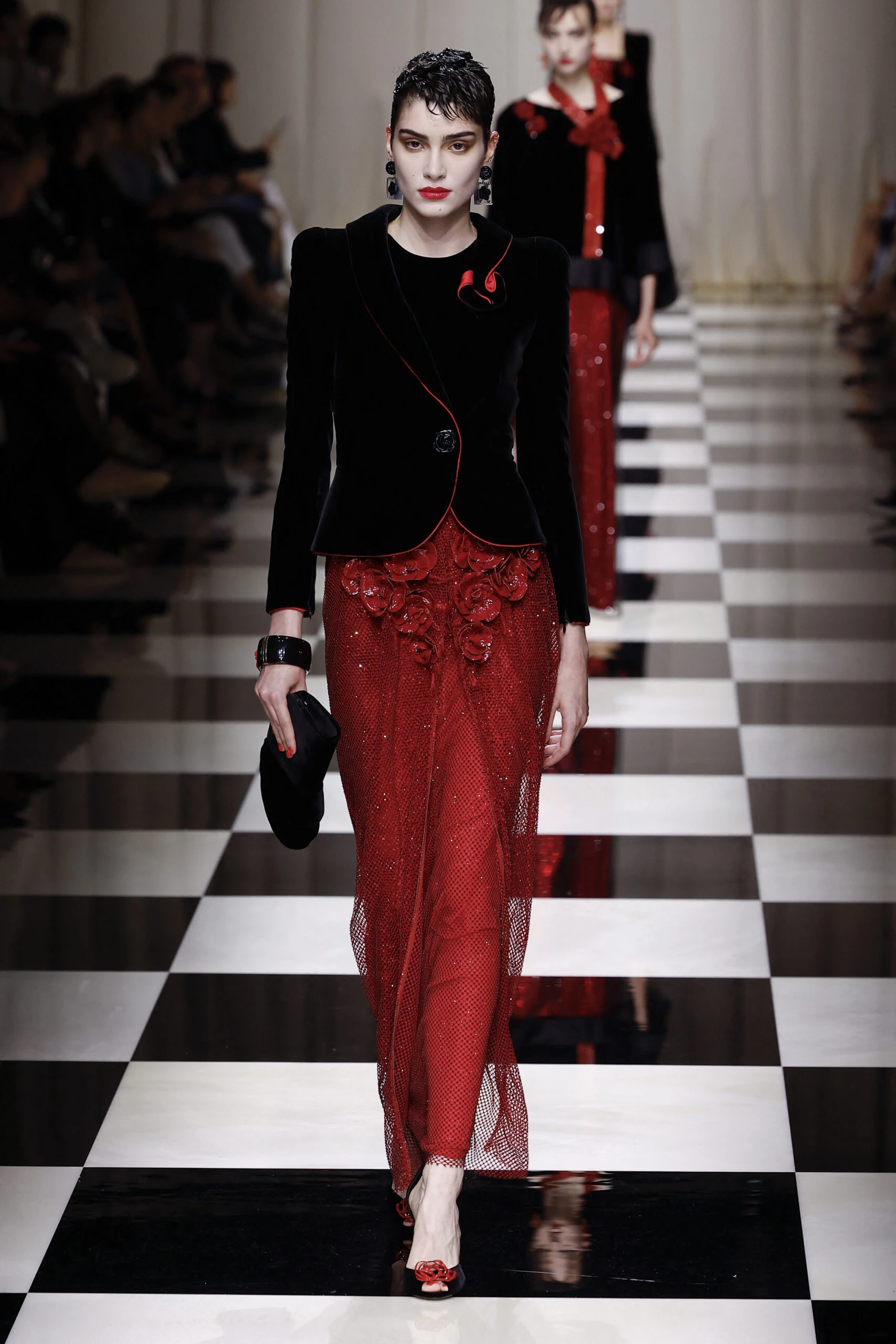 5 ítems claves del desfile de Armani Privé Alta Costura otoño invierno 2024