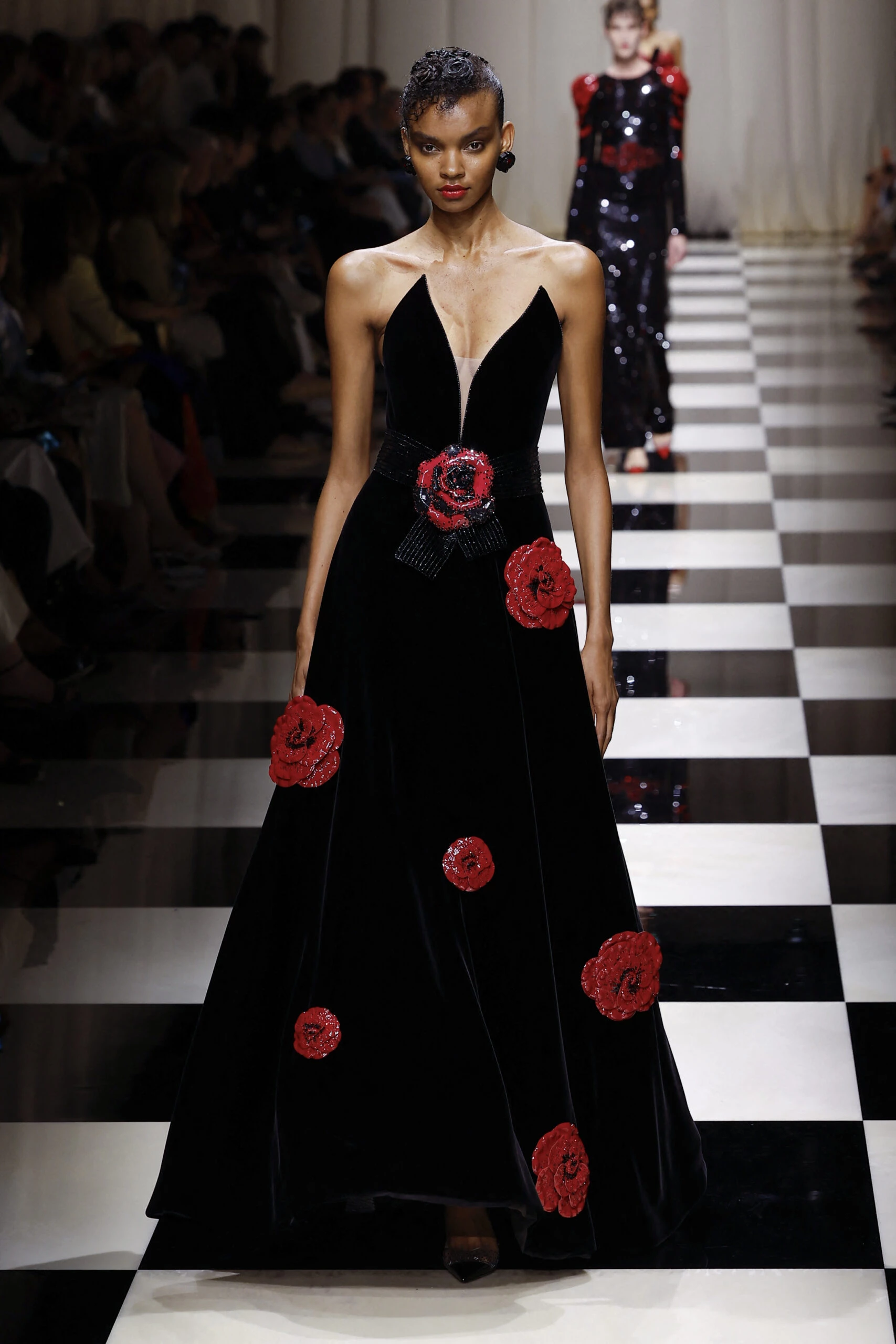 5 ítems claves del desfile de Armani Privé Alta Costura otoño invierno 2024