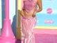 Karol G en la premiere mundial de la película Barbie. Foto: Fotonoticias.