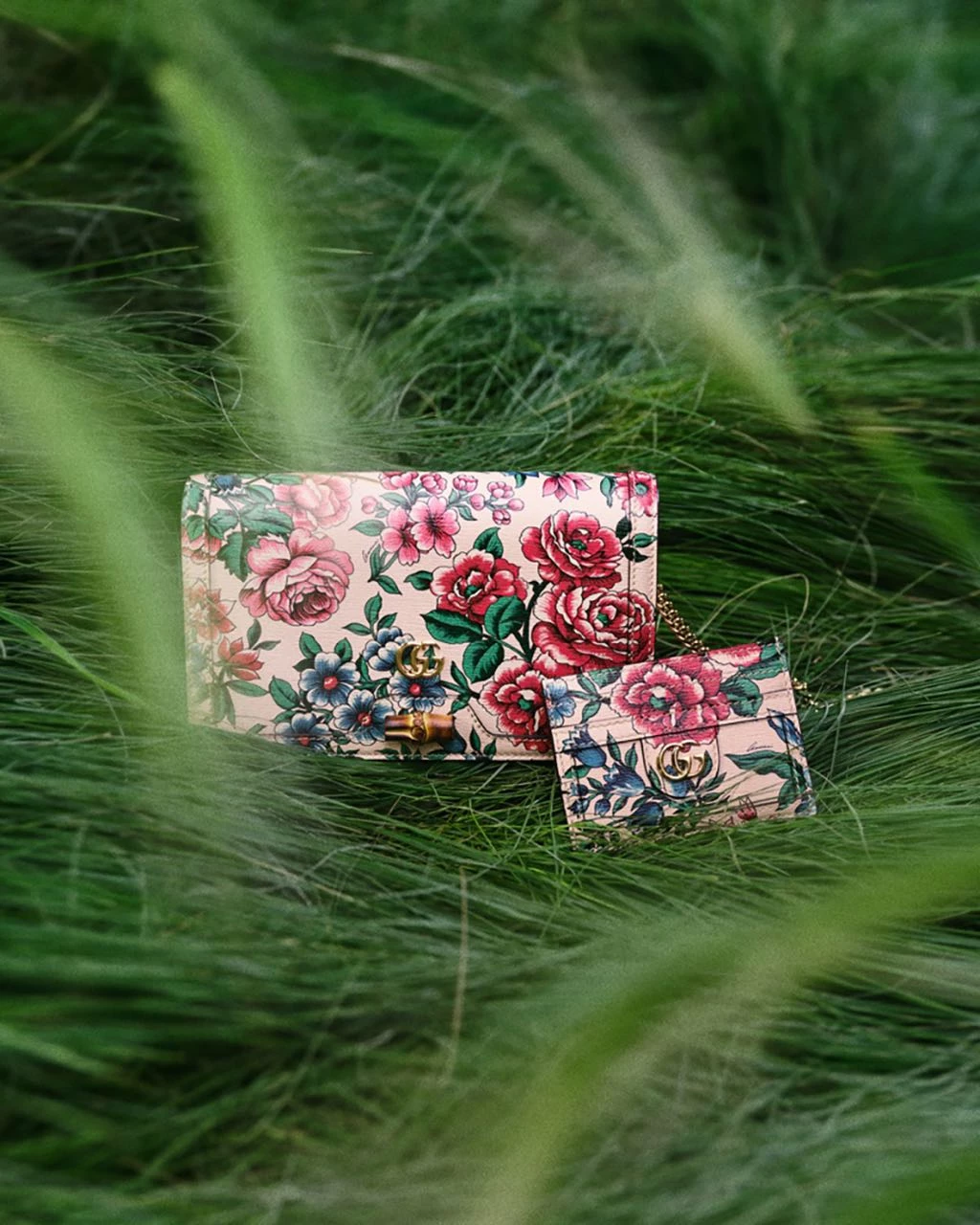 Gucci presentó su nueva campaña, "An Ode to Love", con la actriz Wen Qi y el cantante Daniel Zhou.