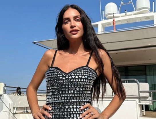 Zaira Nara regresó a Ibiza y relajó tras preocupación por salud de Wanda