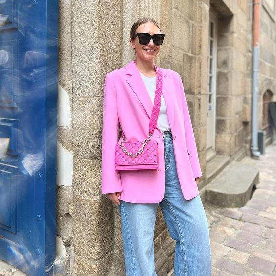 Look casual estilo barbiecore