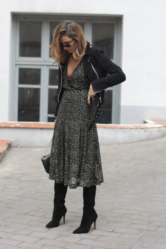 Los vestidos también se usan este invierno 2023. Foto: Pinterest.