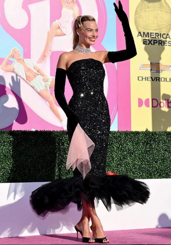 Margot Robbie ponytail