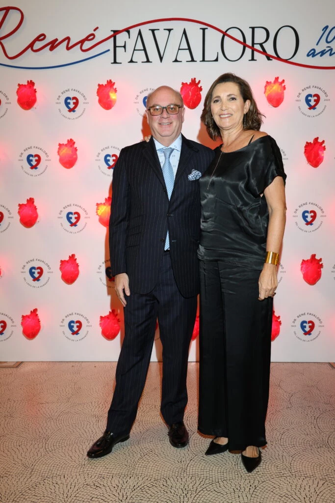 Martín Cabrales y su mujer Dora Sánchez en la gala por los 100 años de René Favaloro en el Teatro Colón