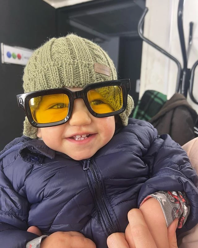 Mica Viciconte junto a su hijo Luca Cubero