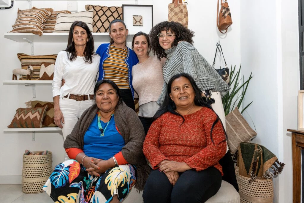 Norma y equipo en el Showroom de Matriarca