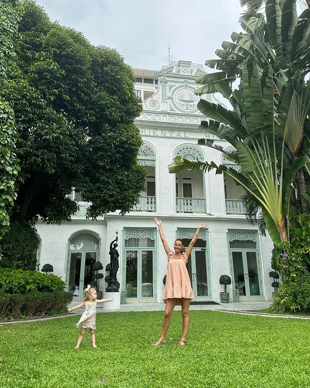 Pampita y Ana García Moritán en Bangkok