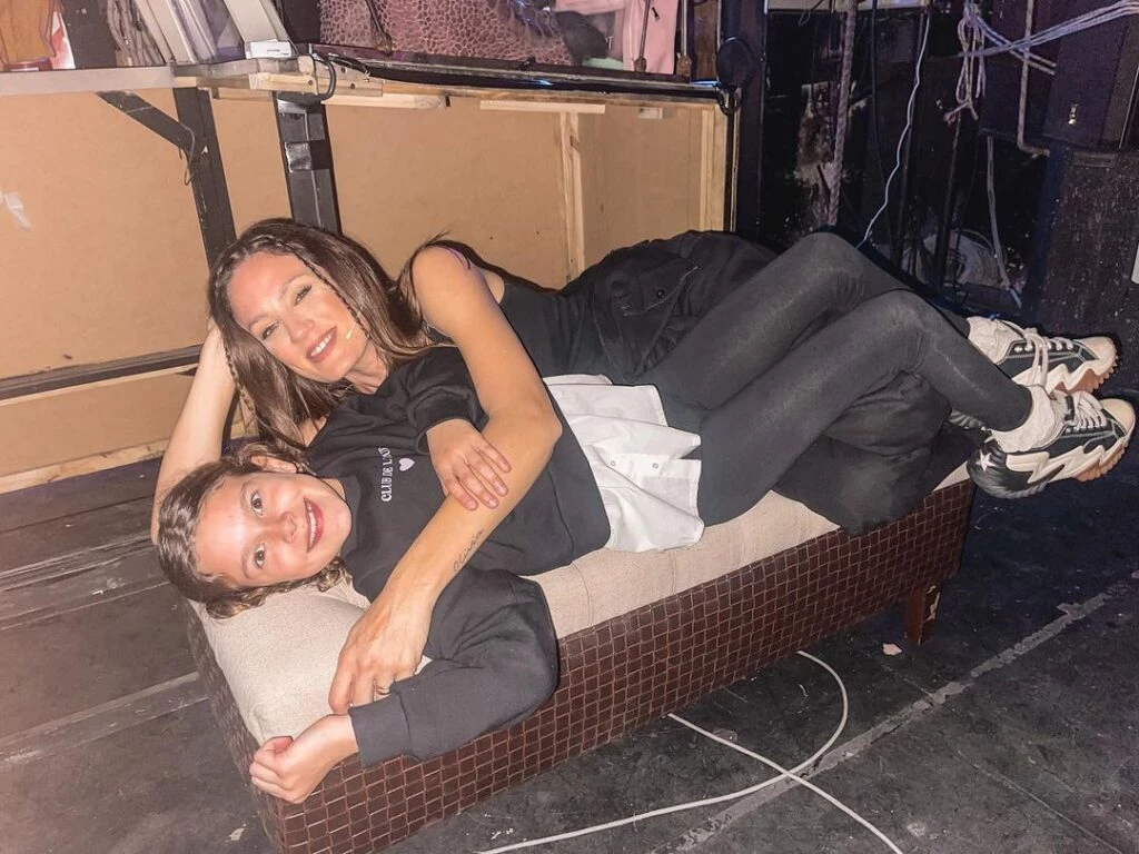 Paula Chaves mostró a su hija Olivia