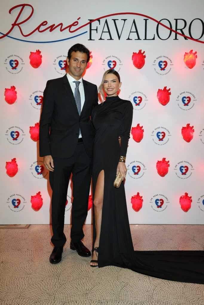 Sofía Zamolo y su marido José Félix Uriburu en la gala por los 100 años de René Favaloro en el Teatro Colón