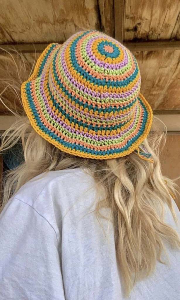 Taína Gravier nos adelanta el accesorio del próximo verano. Foto: Pinterest.