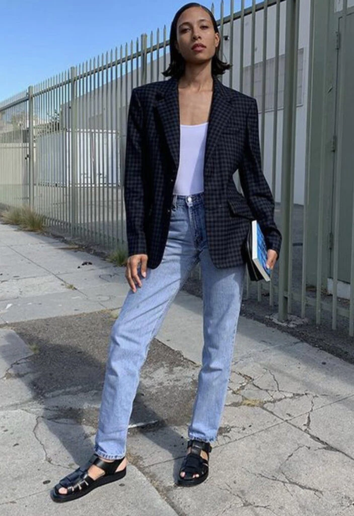 Vuelven las sandalias franciscanas. Foto: Pinterest.