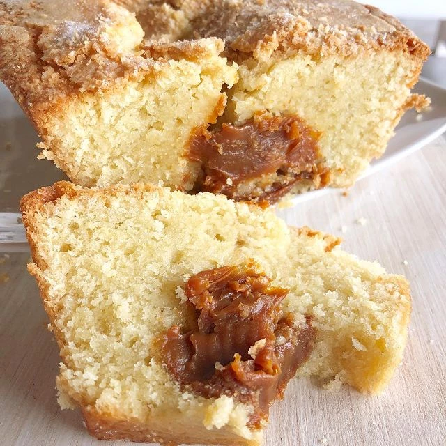 budin de vainilla con corazon de dulce de leche