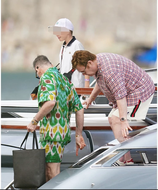 elton john y flia de vacaciones