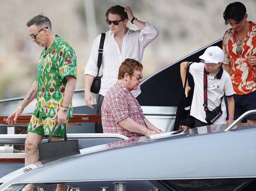 elton john y flia de vacaciones