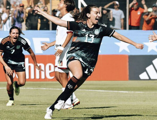 Quién es Sophie Braun, la jugadora de la Selección que nació en EEUU y promete romperla en la Copa del Mundo