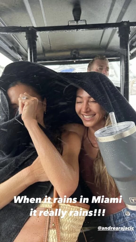 Antonela Roccuzzo y Victoria Beckham de fiesta en Miami. Foto: Instagram.