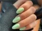 Así es el verde palta, el color que protagonizará las manicuras esta primavera