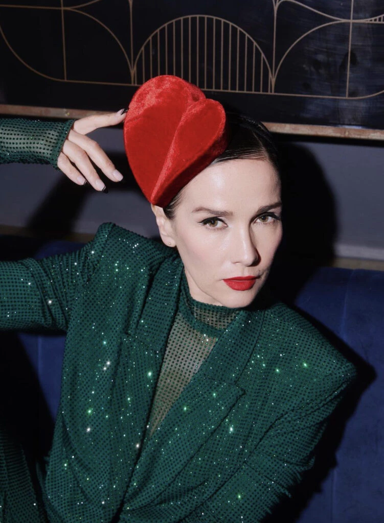 Así implementan los brillos Natalia Oreiro y Mariana Fabbiani. Foto: Instagram.