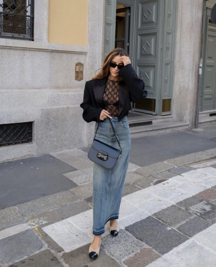 Así se usan las polleras de jean este invierno 2023. Foto: Pinterest.