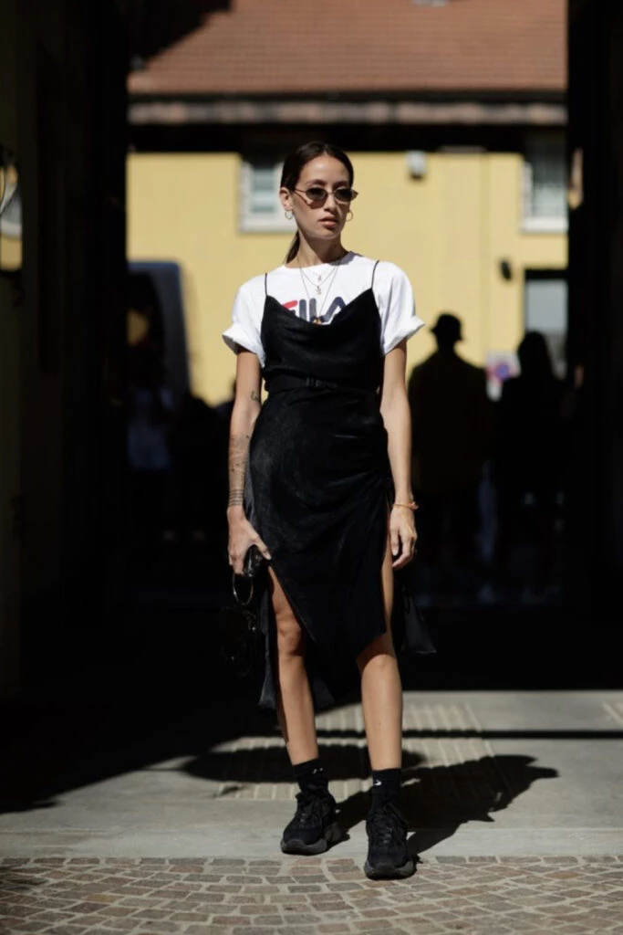 Así se usan los vestidos lenceros este invierno 2023