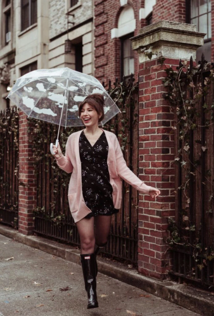 Botas lluvia, el accesorio perfecto para días grises. Foto: Pinterest.