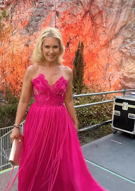 look valeria mazza barbiecore chic