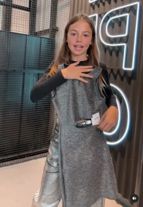 Antonia Macri en su primera producción como modelo