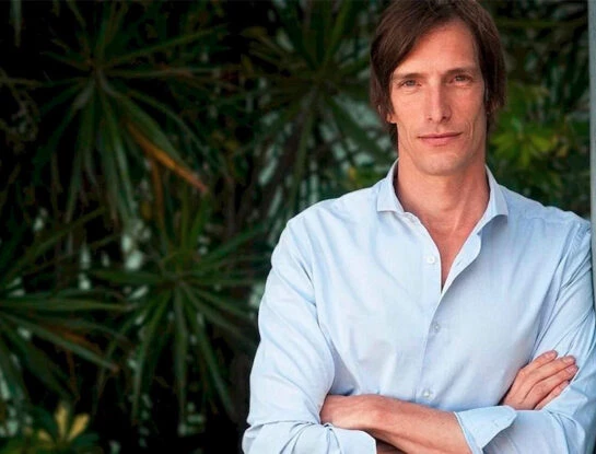 Iván de Pineda, el modelo argentino elegido por Ferragamo para su nueva campaña