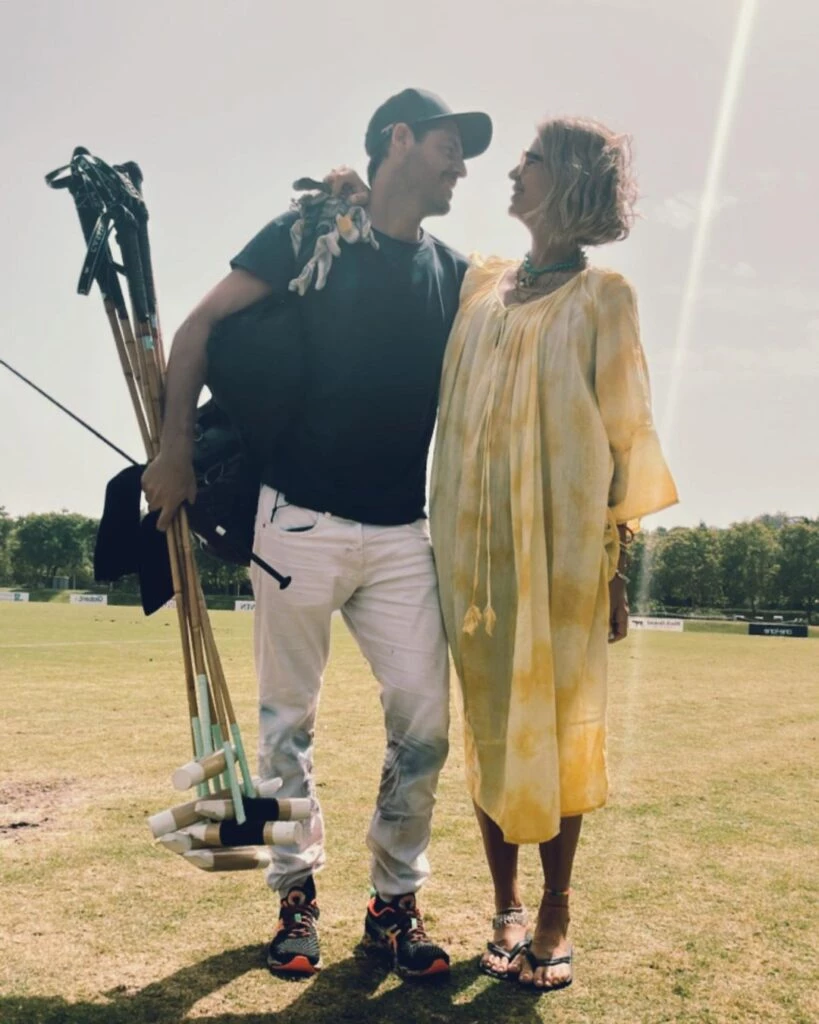 Dolores Barreiro y su novio en España