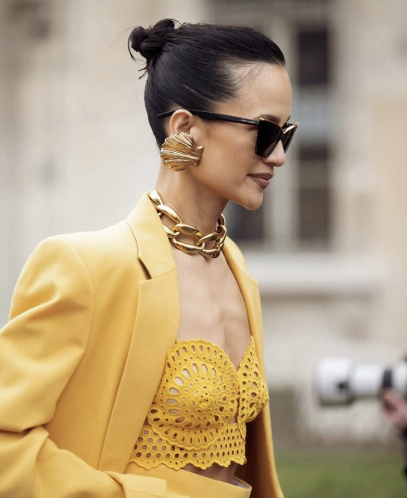 Entre broderie y encajes, así será esta primavera:verano 23-24. Foto: Pinterest.