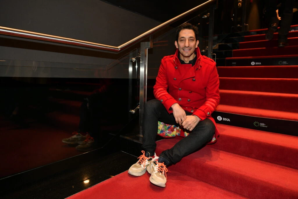 Juan Minujín en los premios sur