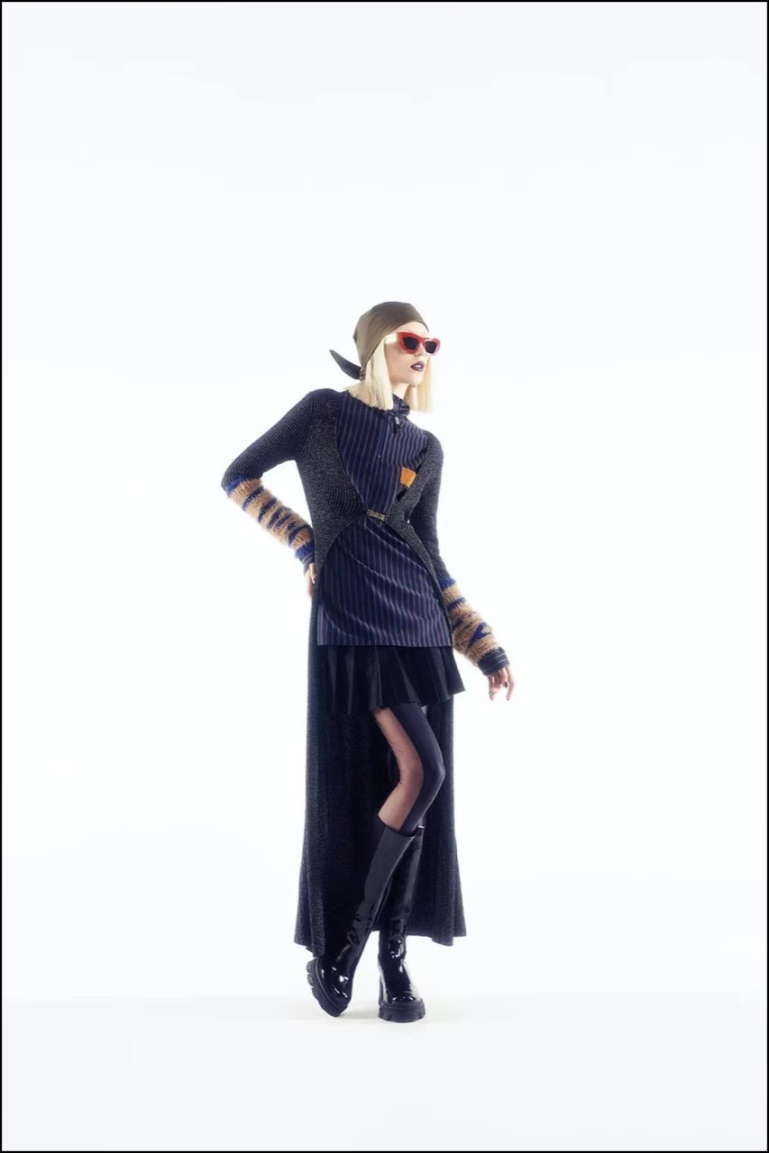 Versace Jeans Couture otoño invierno 2023/24