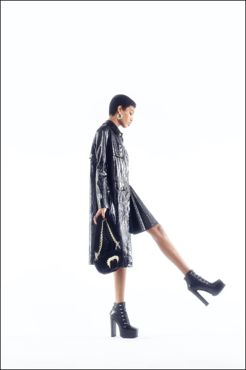 Versace Jeans Couture otoño invierno 2023/24