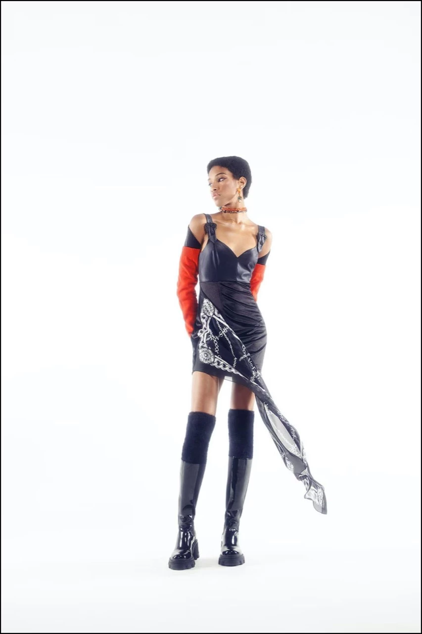 Versace Jeans Couture otoño invierno 2023/24